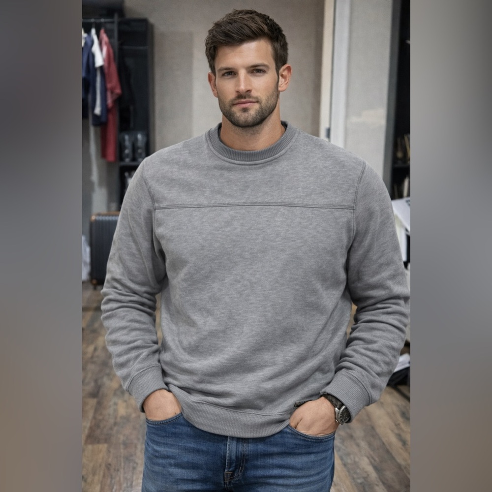 Arrow Men's Classic Gray Crewneck Sweater